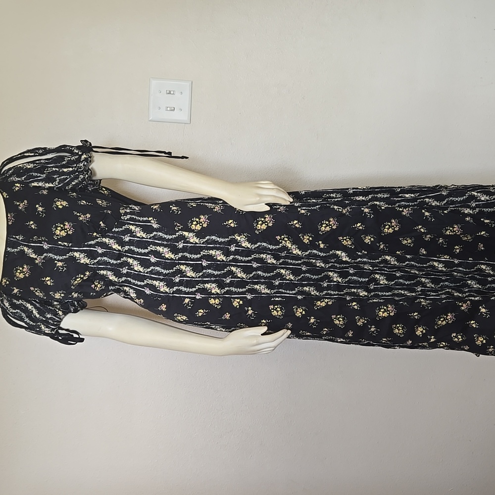 Elegant Black Floral Maxi Dress